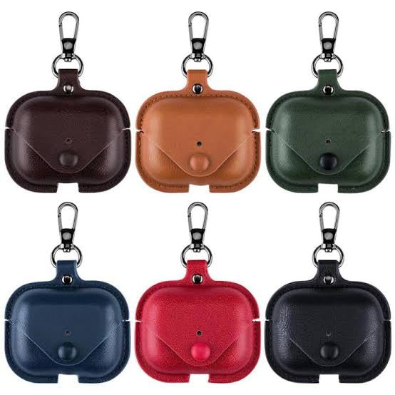Vintage style leather airpod 2nd gen case high-quality material with metal carabiner for extra convenience.
