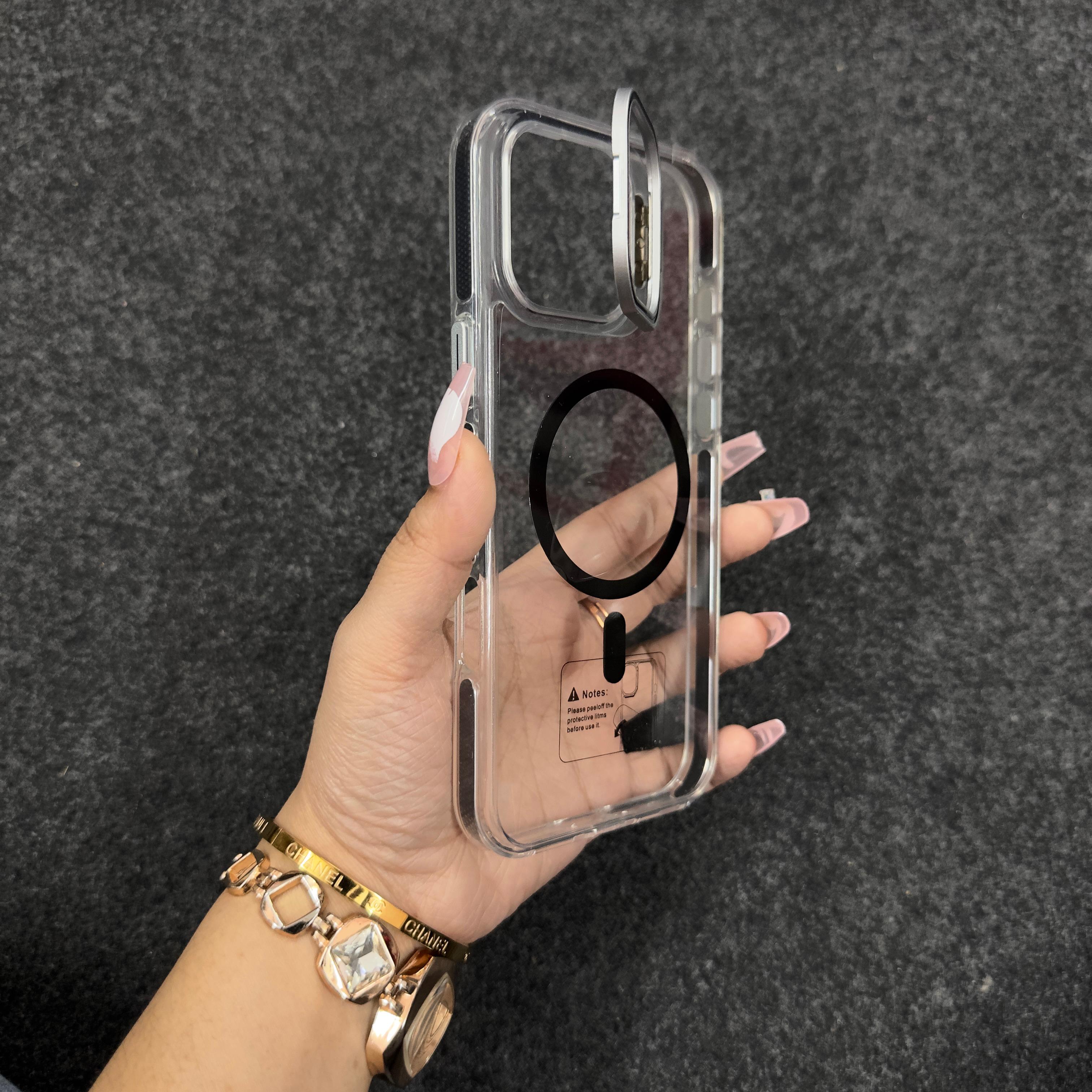 Lightweight transparent iPhone cover with MagSafe support, iphone 16 pro max case designed for a secure grip and premium protection.