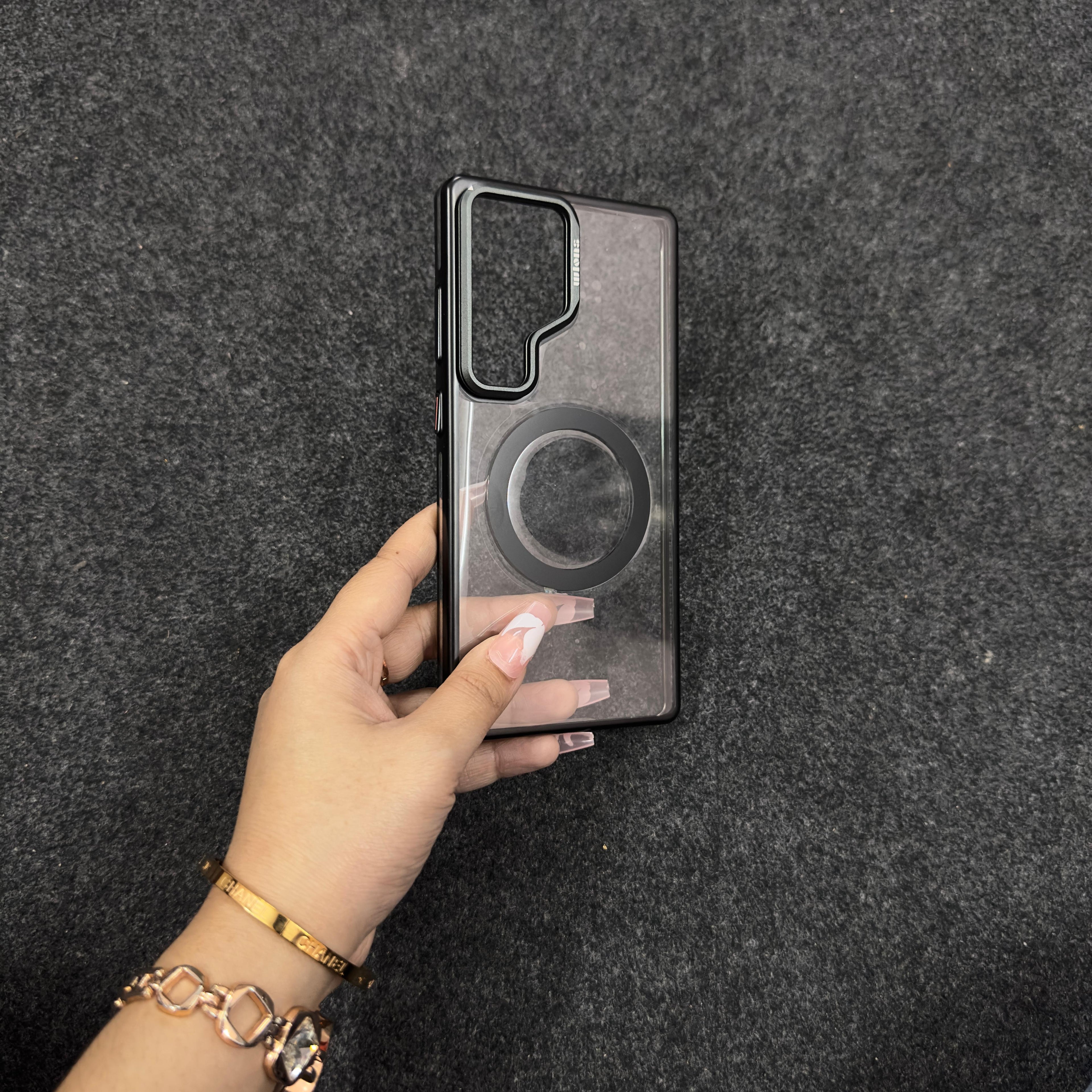 Transparent MagSafe Compatible Samsung S25 Ultra Case Crystal clear mobile cover with a sleek black border, featuring a built in MagSafe ring for easy wireless charging.