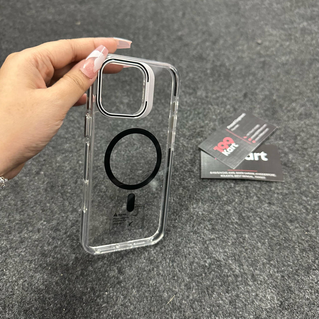 Slim and durable transparent iPhone cover, iphone 16 pro max case featuring built in MagSafe compatibility for seamless wireless charging.