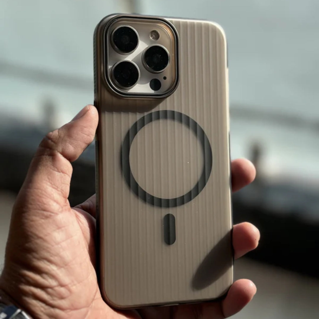 Elegant iPhone Case with Hybrid Transparent and Frosted Build Designed for everyday use with MagSafe functionality and subtle texture finish for iphone 16 pro max cover